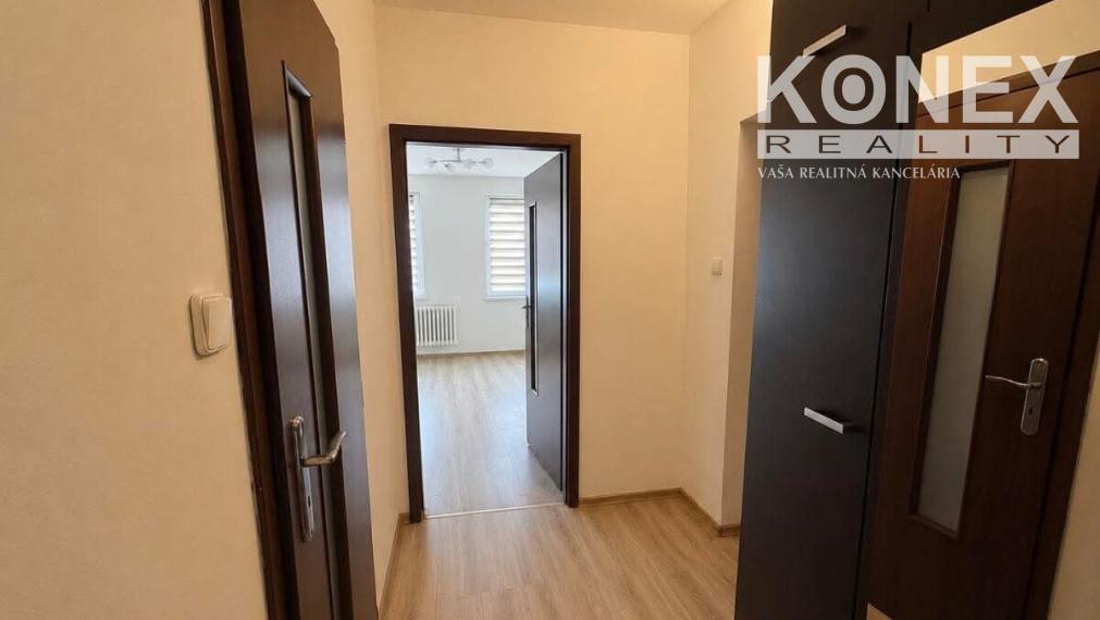 ID-4275 Na predaj 3-izbový byt v obľúbenej lokalite Trebišova