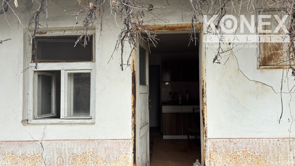 ID-3866 GAZDOVSKÝ RODINNÝ DOM - PORUBA POD VIHORLATOM