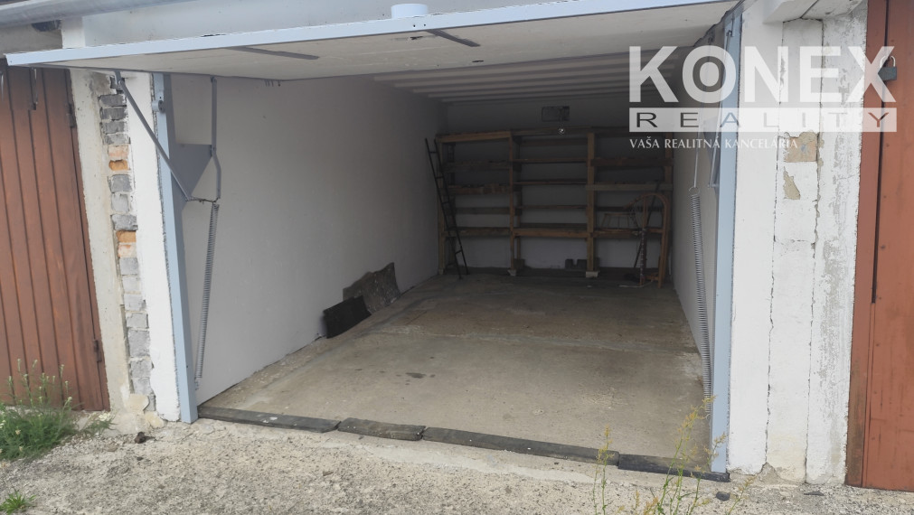 ID-4292 Na predaj garáž v Trebišove – Vojenské Lúčky