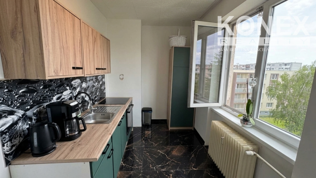 ID-4303 NA PREDAJ Zrekonštruovaný 2-izbový byt Sečovce