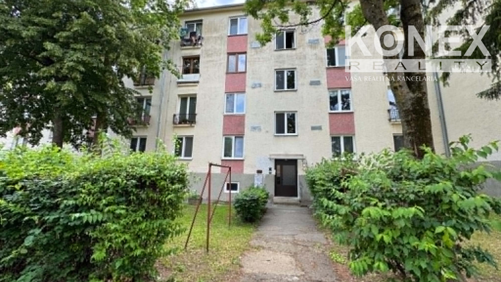 ID-4303 NA PREDAJ Zrekonštruovaný 2-izbový byt Sečovce