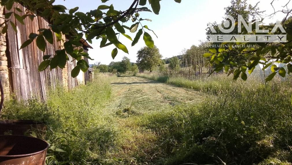ID-4305 Na predaj rodinný dom v obci Zbojné, okres Medzilaborce
