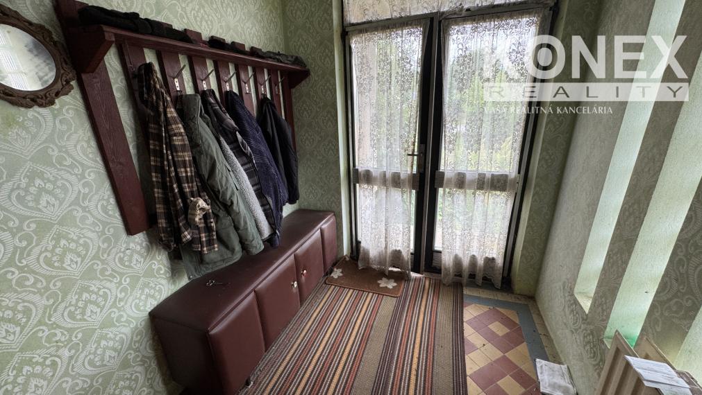 ID-4320 Poschodový rodinný dom v tichej lokalite TRHOVIŠTE