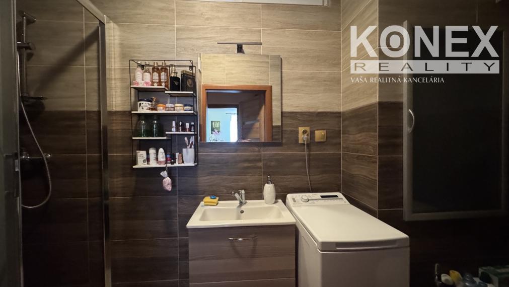 ID-4322 NA PREDAJ PEKNÝ útulný 3-izbový byt TREBIŠOV