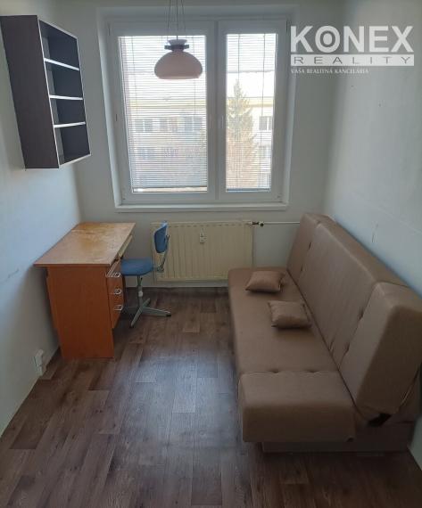 ID-4324 Na predaj 3-izbový byt Mierovej ulici v Humennom