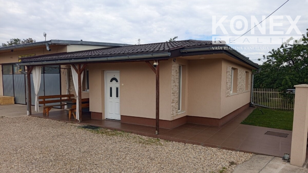 ID-4331 Krásny dom na bývanie i podnikanie – VEŠKOVCE