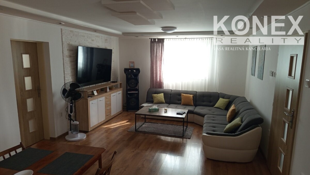 ID-4331 Krásny dom na bývanie i podnikanie – VEŠKOVCE