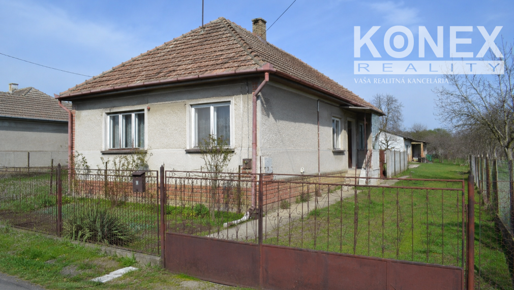 ID-4342 NA PREDAJ Rodinný dom neďaleko Trebišova