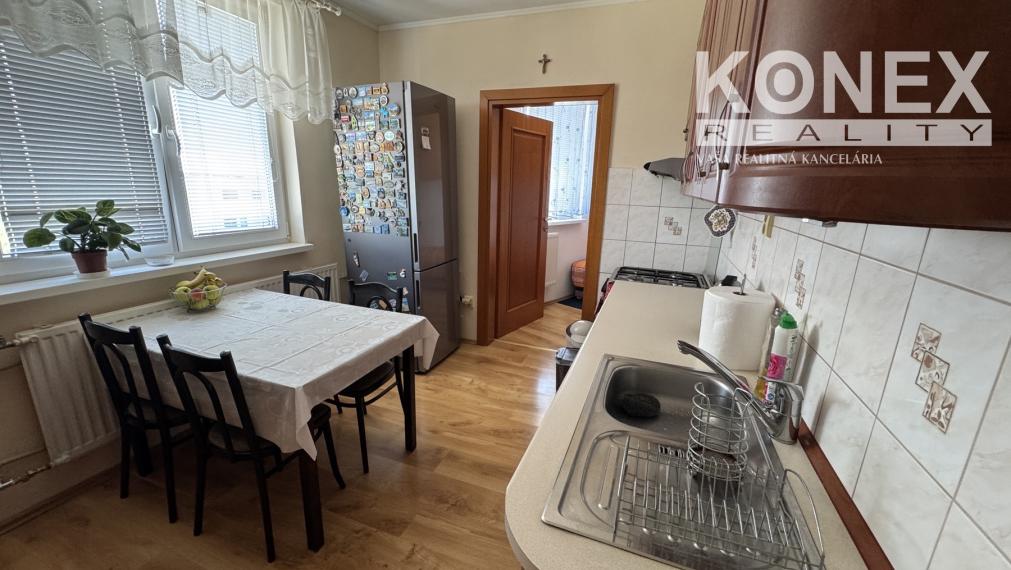 ID-4347 Pekný 3,5-izbový byt s balkónom MICHALOVCE – SNP