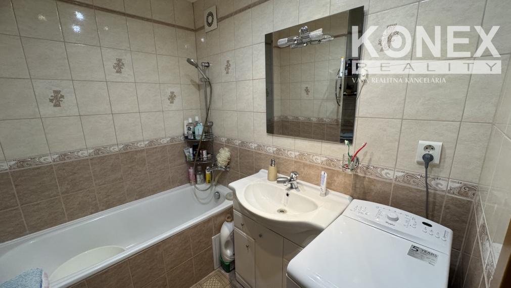 ID-4347 Pekný 3,5-izbový byt s balkónom MICHALOVCE – SNP