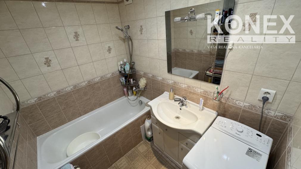 ID-4347 Pekný 3,5-izbový byt s balkónom MICHALOVCE – SNP