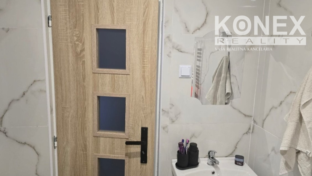 ID-4353 NA PREDAJ Rodinný dom po rekonštrukcii interiéru SOĽNIČKA
