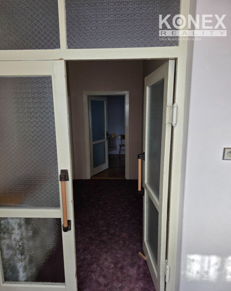 ID-4370 Na predaj priestranný rodinný dom vo Veľkých Trakanoch