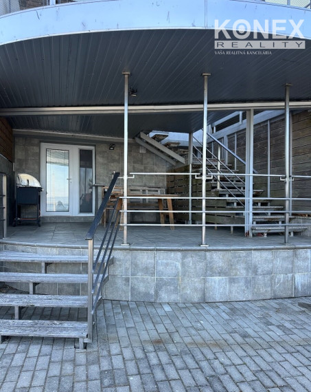ID-4371 Luxusný trojpodlažný apartmán priamo na Zemplínskej šírave