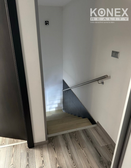 ID-4371 Luxusný trojpodlažný apartmán priamo na Zemplínskej šírave