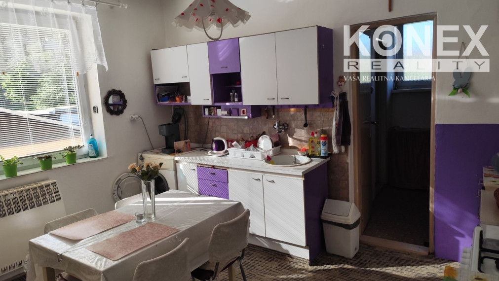 ID-3932 Na predaj rodinný dom v Snine – Jesenského ul.