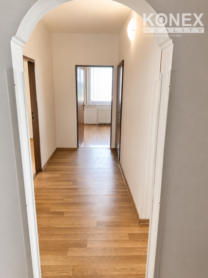 ID-4383 PREDAJ - Priestranný 3-izbový byt vo vyhľadávanej lokalite v Bardejove