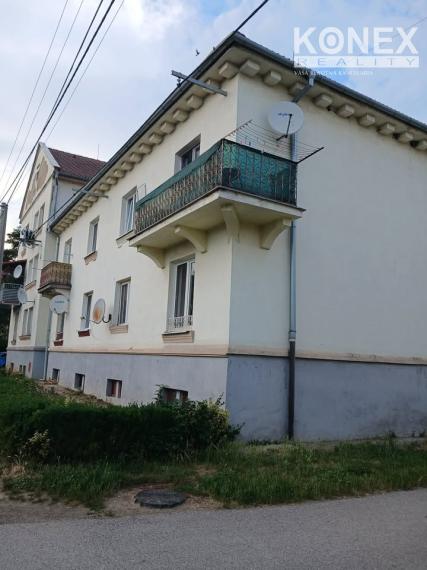 ID-4389 Priestranný 2-izbový byt s balkónom vo Vranove nad Topľou