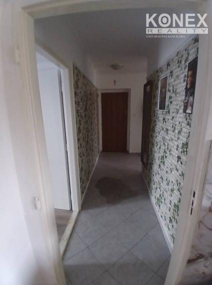 ID-4389 Priestranný 2-izbový byt s balkónom vo Vranove nad Topľou
