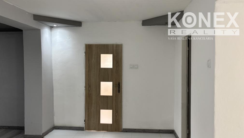ID-4393 Komplet zrekonštruovaný rodinný dom v obci Drahňov