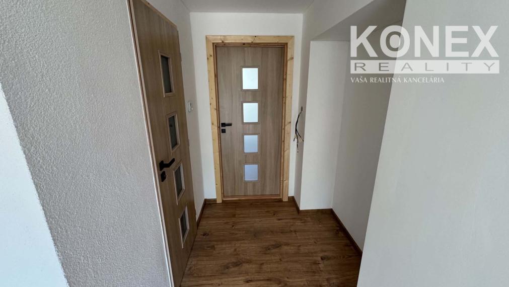 ID-4316 OPÄŤ NA PREDAJ Moderný novorekonštruovný rodinný dom JOVSA