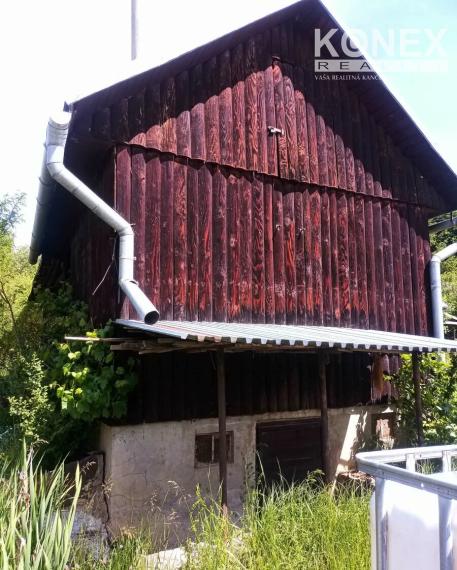 ID-4410 Rekreačná chatka so záhradkou v Snine