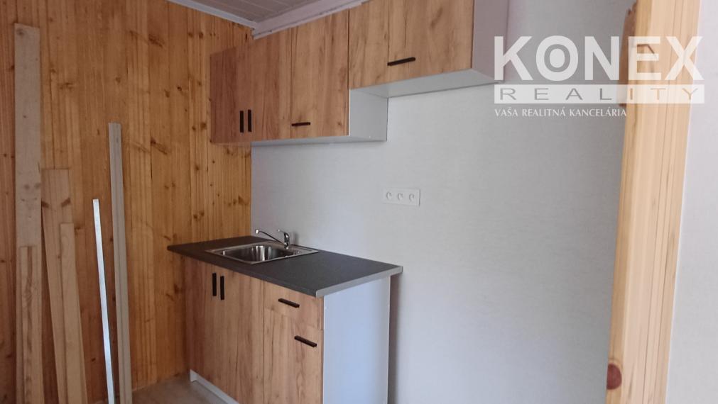 ID-4418 Obchodný priestor 33 m² na prenájom – Michalovce, blízko centra