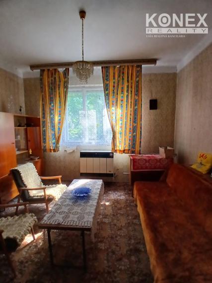 ID-4066  5-izbový rodinný dom s garážou v Čerhove