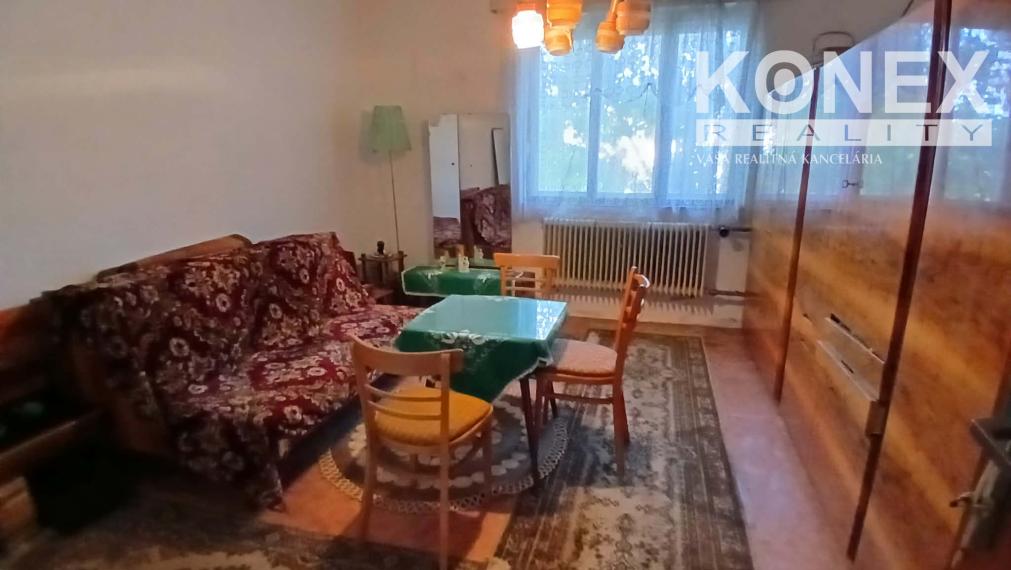 ID-4066  5-izbový rodinný dom s garážou v Čerhove