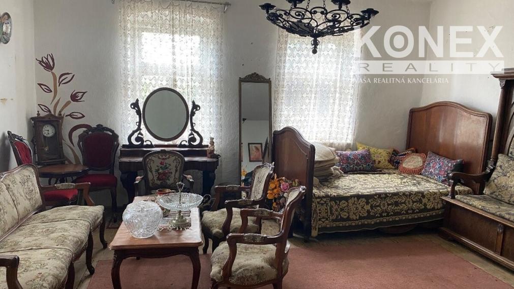 ID-4431 SUPER PONUKA Starší rodinný dom na predaj BOŤANY