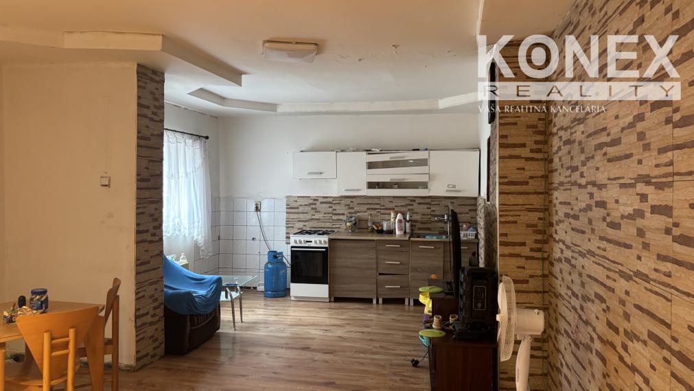 ID-4452 Rodinný dom po čiastočnej rekonštrukcii v obci Drahňov