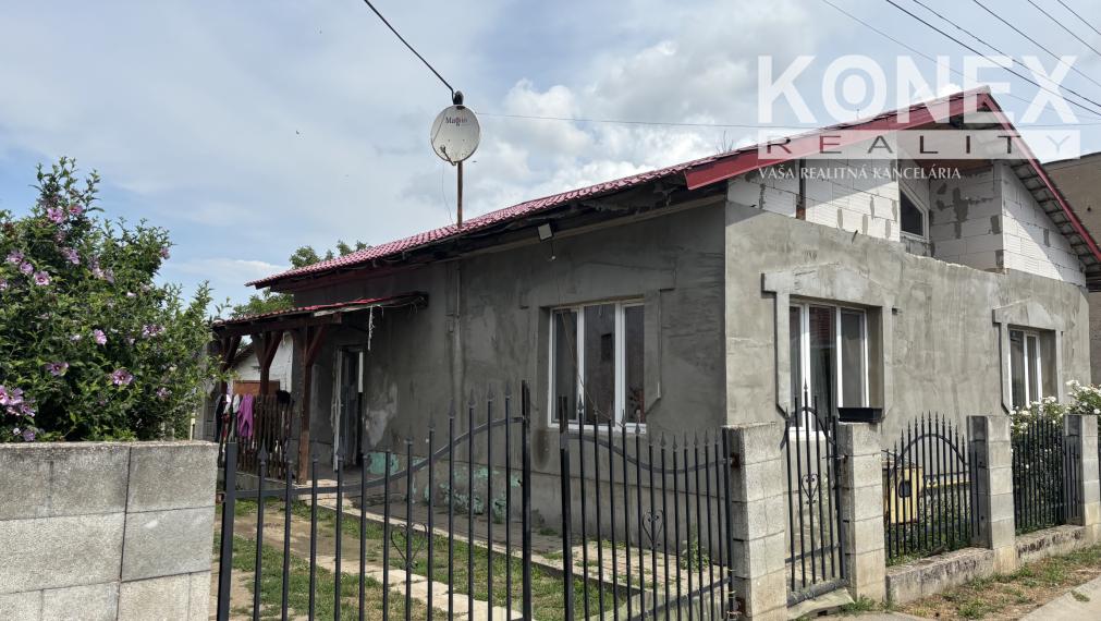 ID-4452 Rodinný dom po čiastočnej rekonštrukcii v obci Drahňov