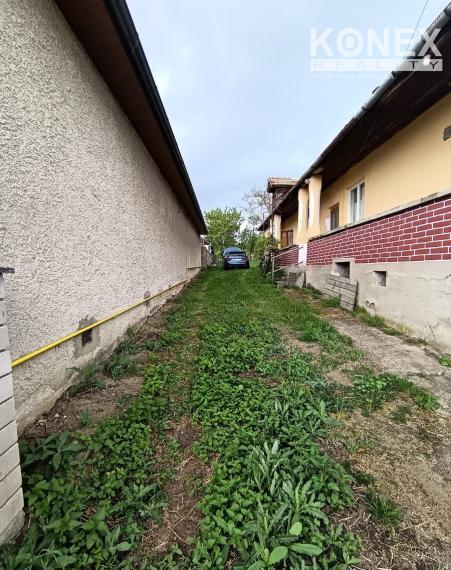 ID-4470 NA PREDAJ – Rodinný dom – VEĽKÉ OZOROVCE