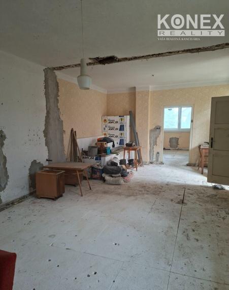ID-4470 NA PREDAJ – Rodinný dom – VEĽKÉ OZOROVCE