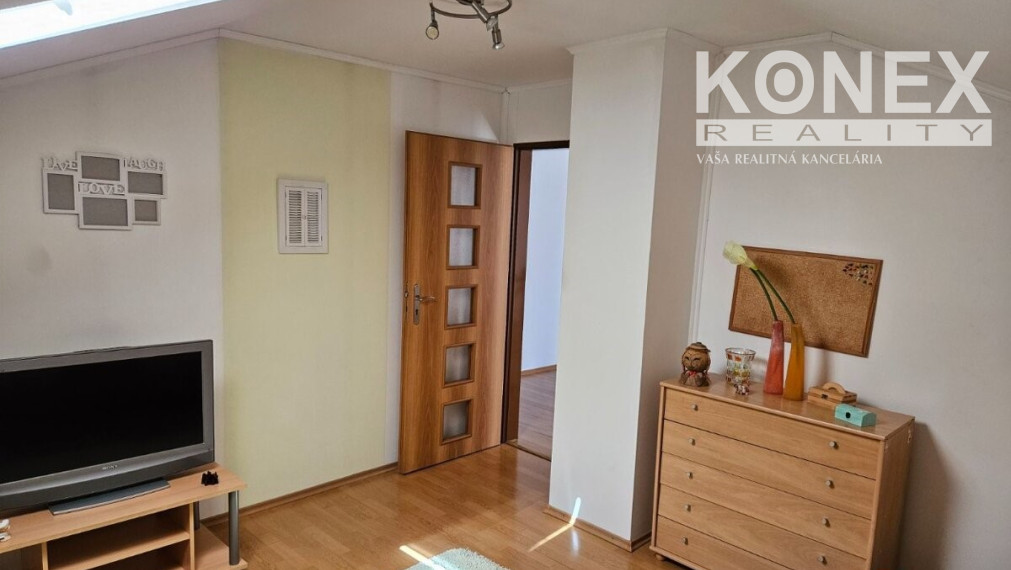 ID-4073 Rodinný dom na priestrannom pozemku v obci Lastovce – NA PREDAJ