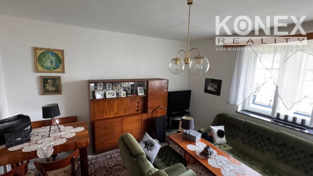 ID-4503 NA PREDAJ – Rodinný dom – štvorec v obci DRAHŇOV