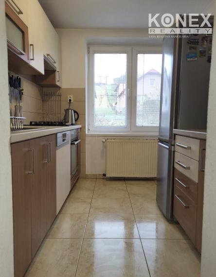 ID-4510 NA PREDAJ - 3-izbový byt HANUŠOVCE NAD TOPĽOU