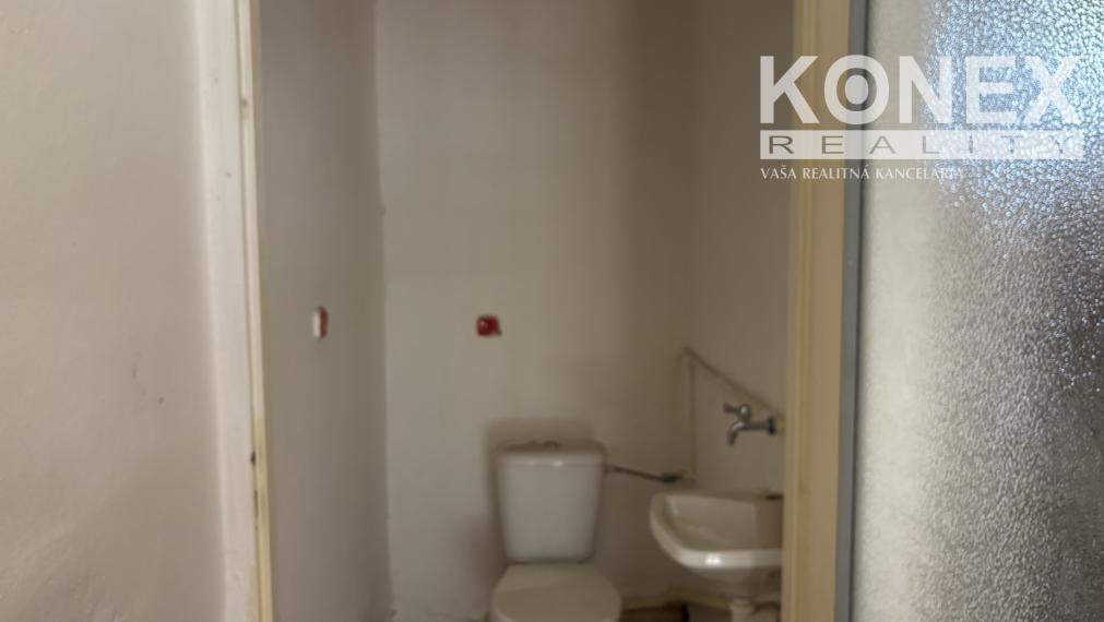 ID-4516 NA PRENÁJOM - Obchod v obci TUŠICE