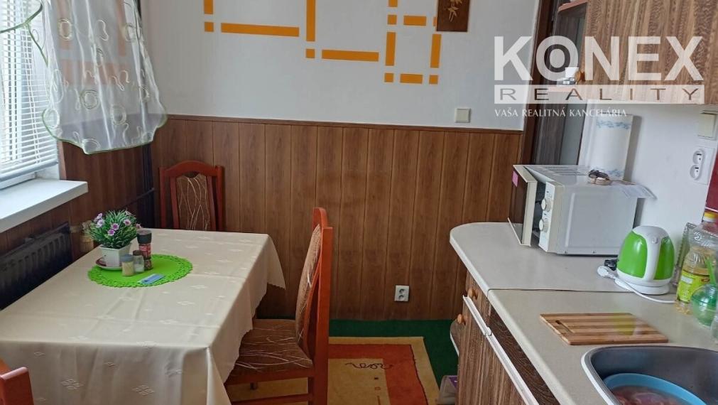 ID-4518 NA PREDAJ byt v Kráľovskom Chlmci