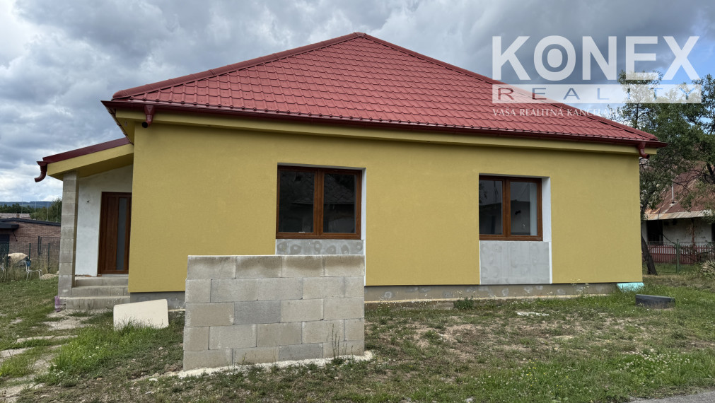ID-4316 NA PREDAJ Moderný novorekonštruovný rodinný dom/ rekreačná chata JOVSA