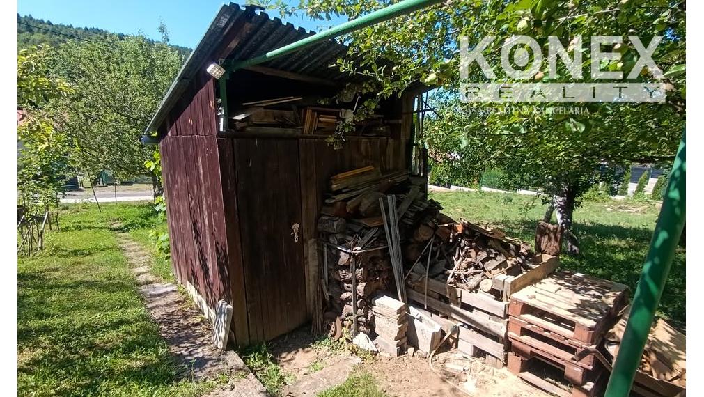 ID-4521 NA PREDAJ Slnečná záhrada s útulnou chatkou v Humennom