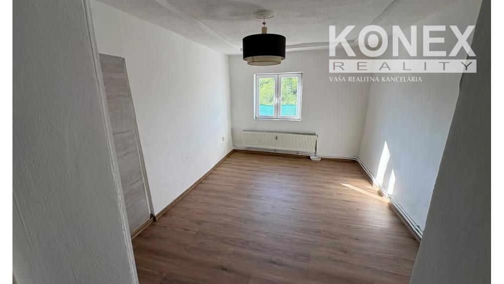 ID-4526 NA PREDAJ - Rodinný dom vo Veľkých Kapušanoch