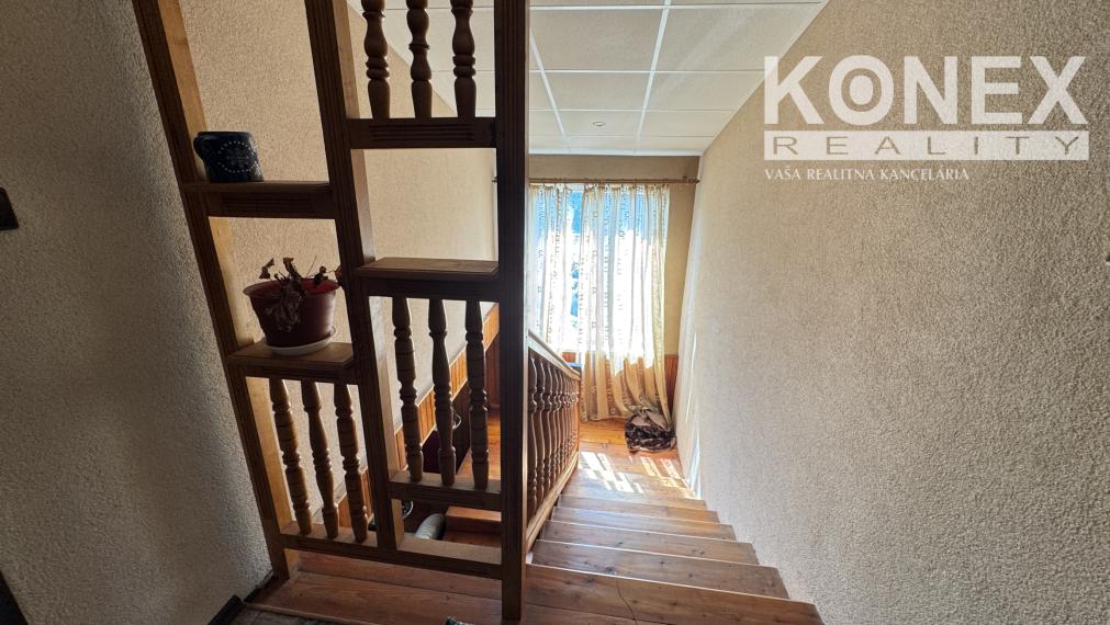 ID- 4529 NA PREDAJ! Poschodový rodinný dom pri Michalovciach