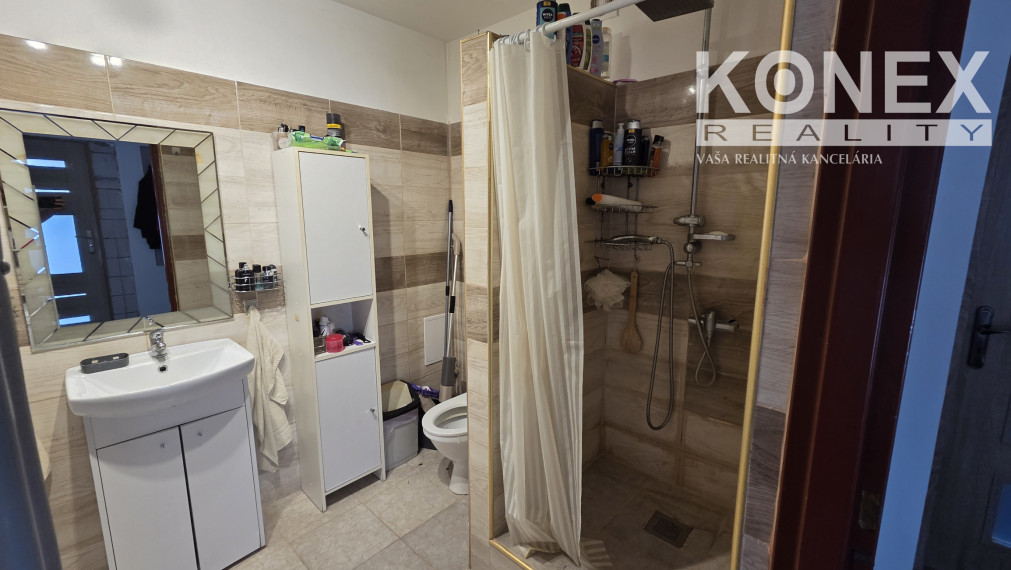 ID-4534 NA PREDAJ Zrekonštruovaný rodinný dom – KLOKOČOV