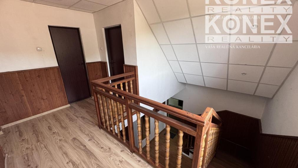ID-4544 PRENÁJOM - RODINNÝ DOM v obci VINNÉ