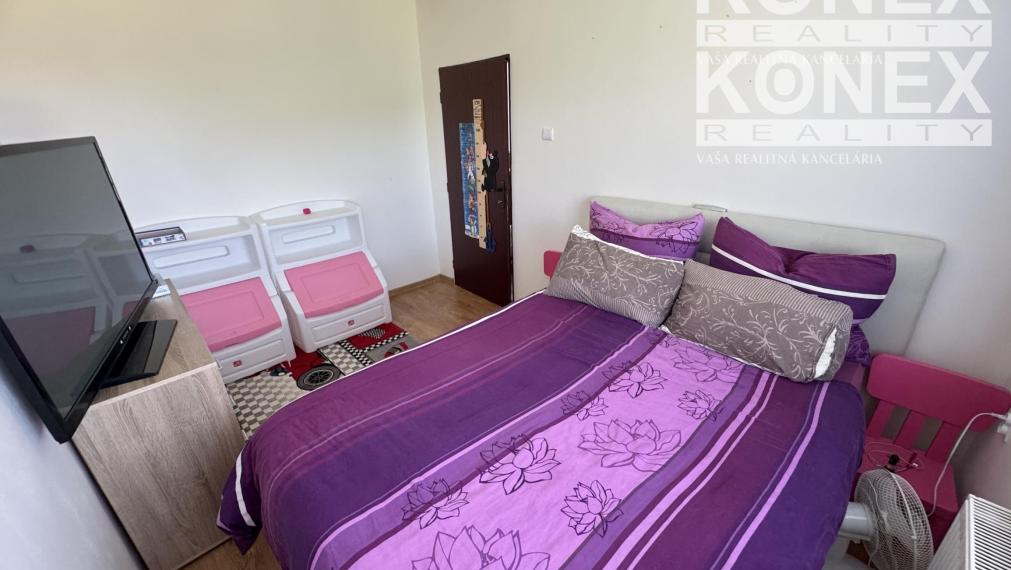 ID-4544 PRENÁJOM - RODINNÝ DOM v obci VINNÉ