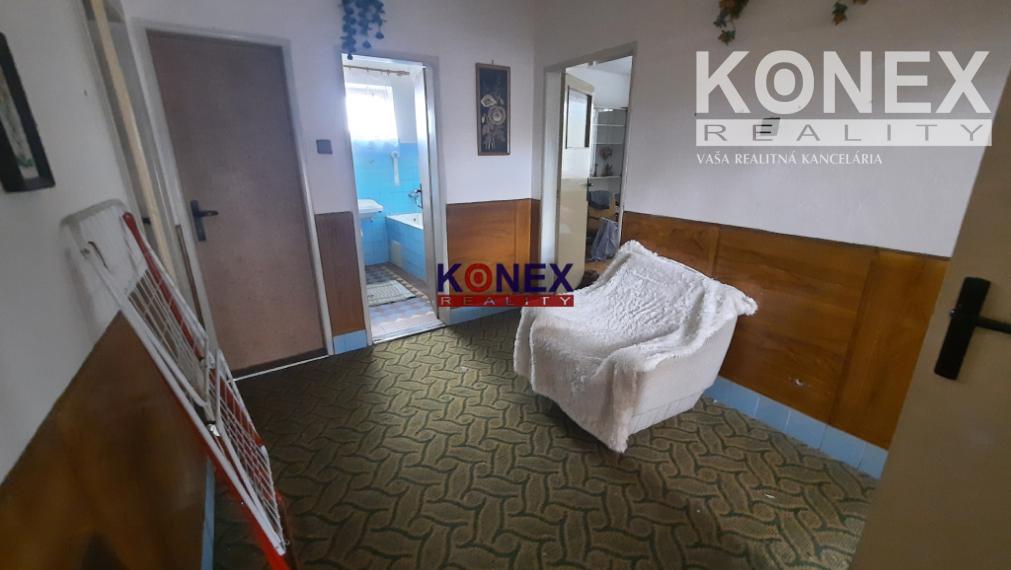 ID-4560 Poschodový rodinný dom na rekonštrukciu – NIŽNÝ HRUŠOV