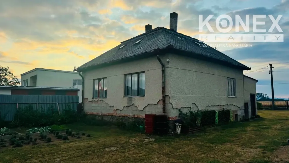 ID-4561 NA PREDAJ  POZEMOK s rodinným domom VOJČICE