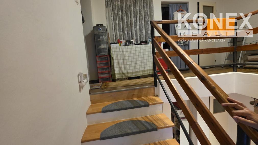 ID-4565 NA PREDAJ Poschodový rodinný dom - mesto TREBIŠOV
