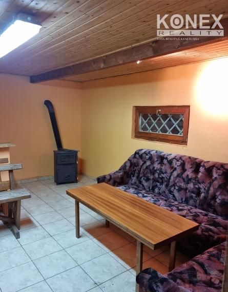 ID-4567 NA PREDAJ Chatka s vinicou - VINIČKY